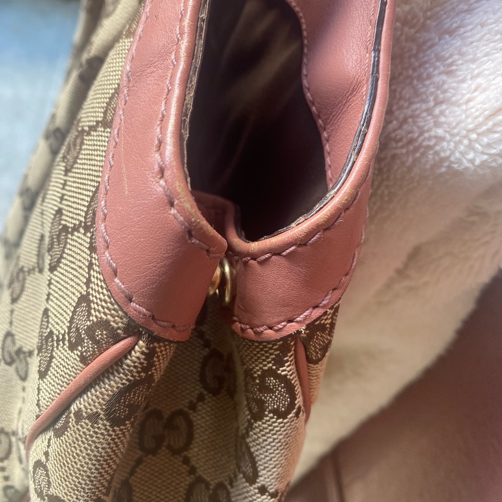 Gucci purse - Picture 4 of 6